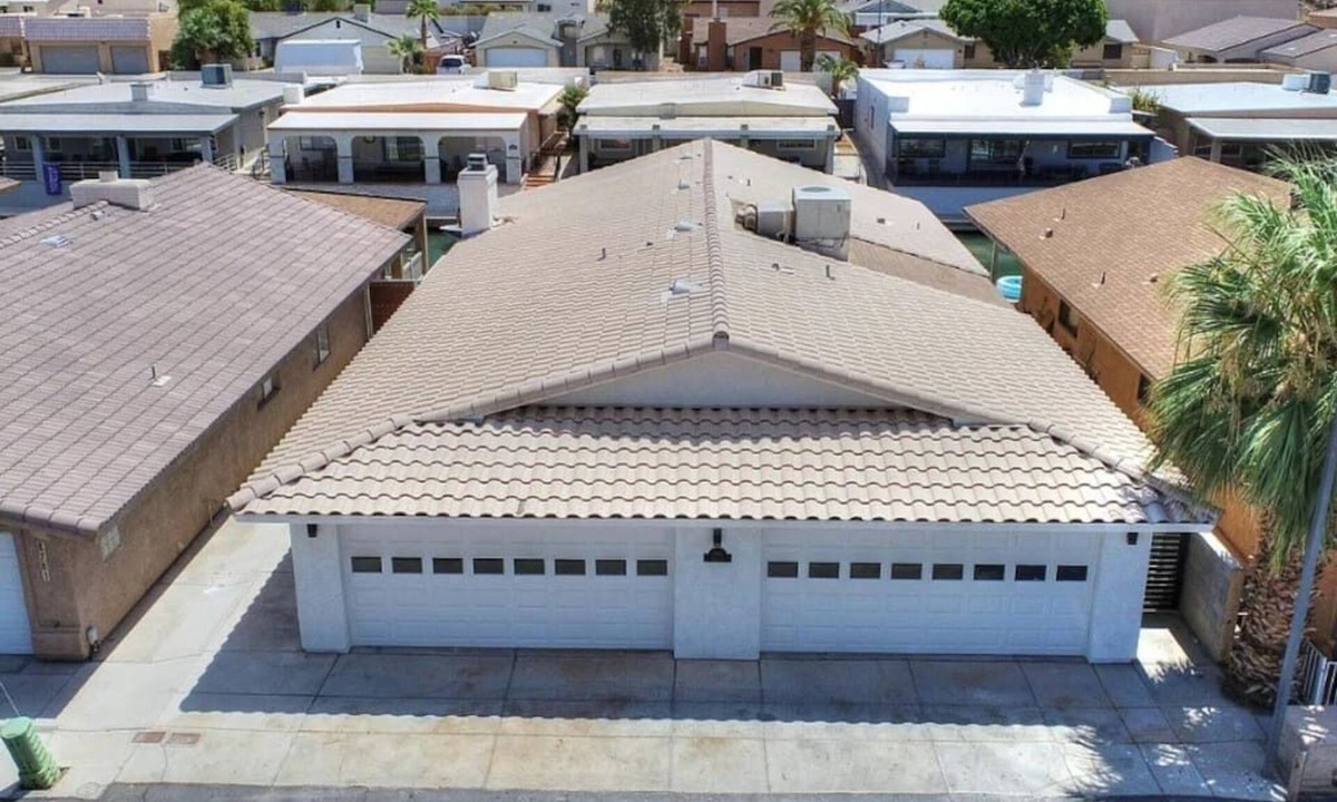 Moovalya Keys House | Bush Master Suite, Moovalya Keys canal