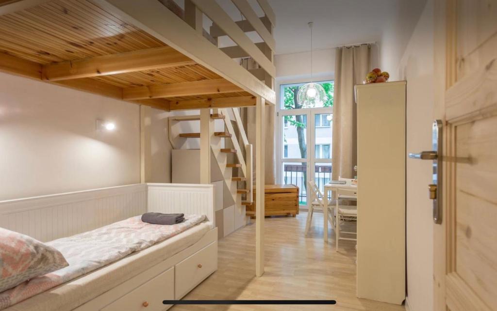 Srodmiescie Apartment | By The River