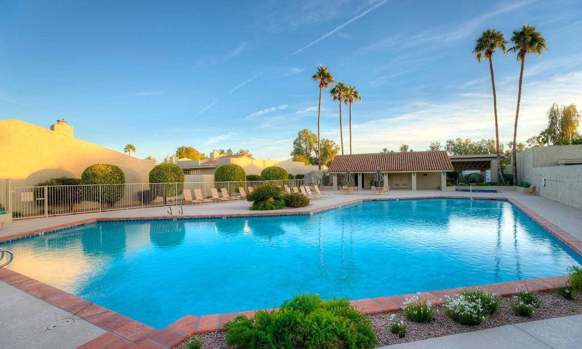 South Scottsdale House | Cactus Retreat Modern 2 bedroom Condo/Community Pool/Great Location in Scottsdale