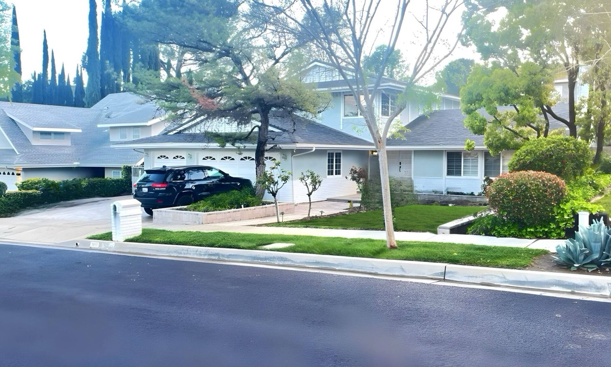 Agoura Hills House | Calabasas CA 4-bedroom in peaceful Saratoga Ranch with private pool & jacuzzi