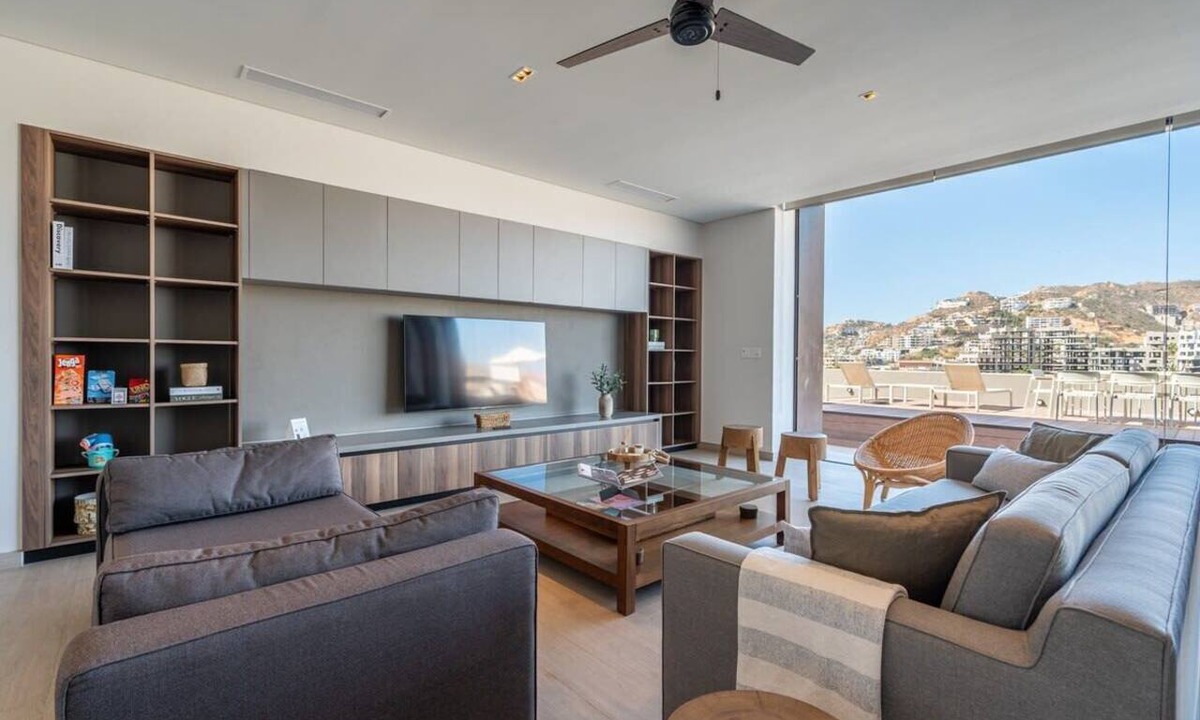 El Medano Ejidal Apartment | Capitalia | Iconic 4BR Duplex Terrace Space Views
