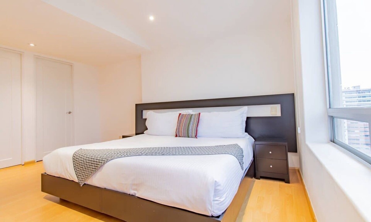 El Yaqui Apartment | Capitalia | with Private Parking & Full Amenities