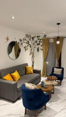 Jimenez Apartment | Carmel