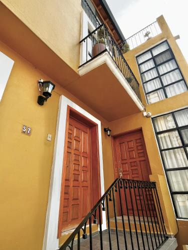 Guanajuato House | Casa Amarilla
