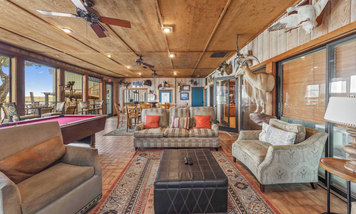 Rio Hondo House | Casa Arroyo First Floor - Pier, Game Room