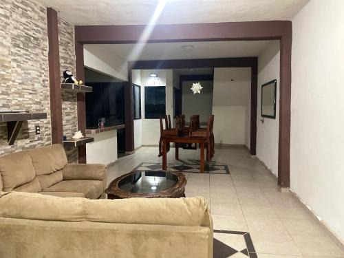Tamasopo House | Casa Céntrica