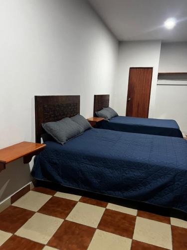 Ciudad Valles Apartment | Casa Camino Real, Habitación 1, Baño privado, Cafetera Escritorio