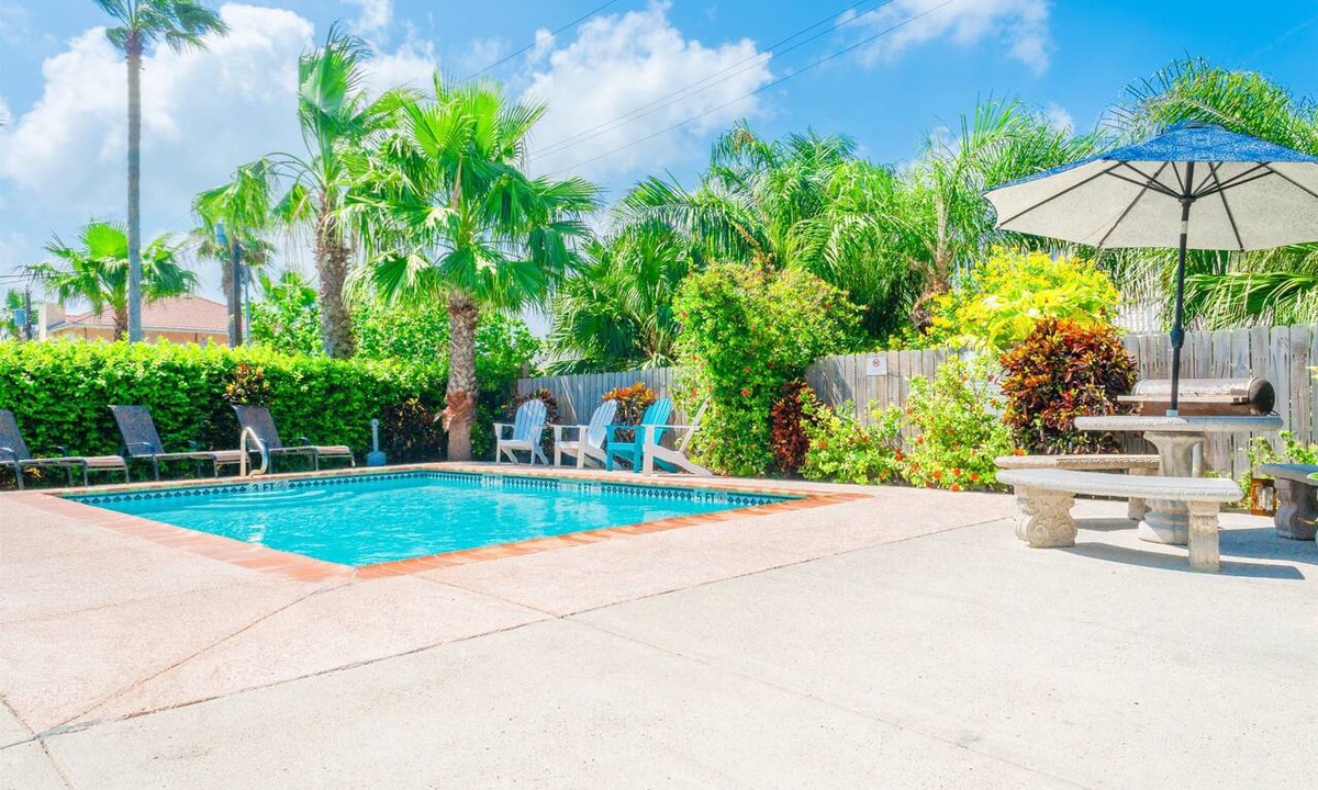 South Padre Island Condo | Casa Caracol C - Walk to the Beach, WiFi