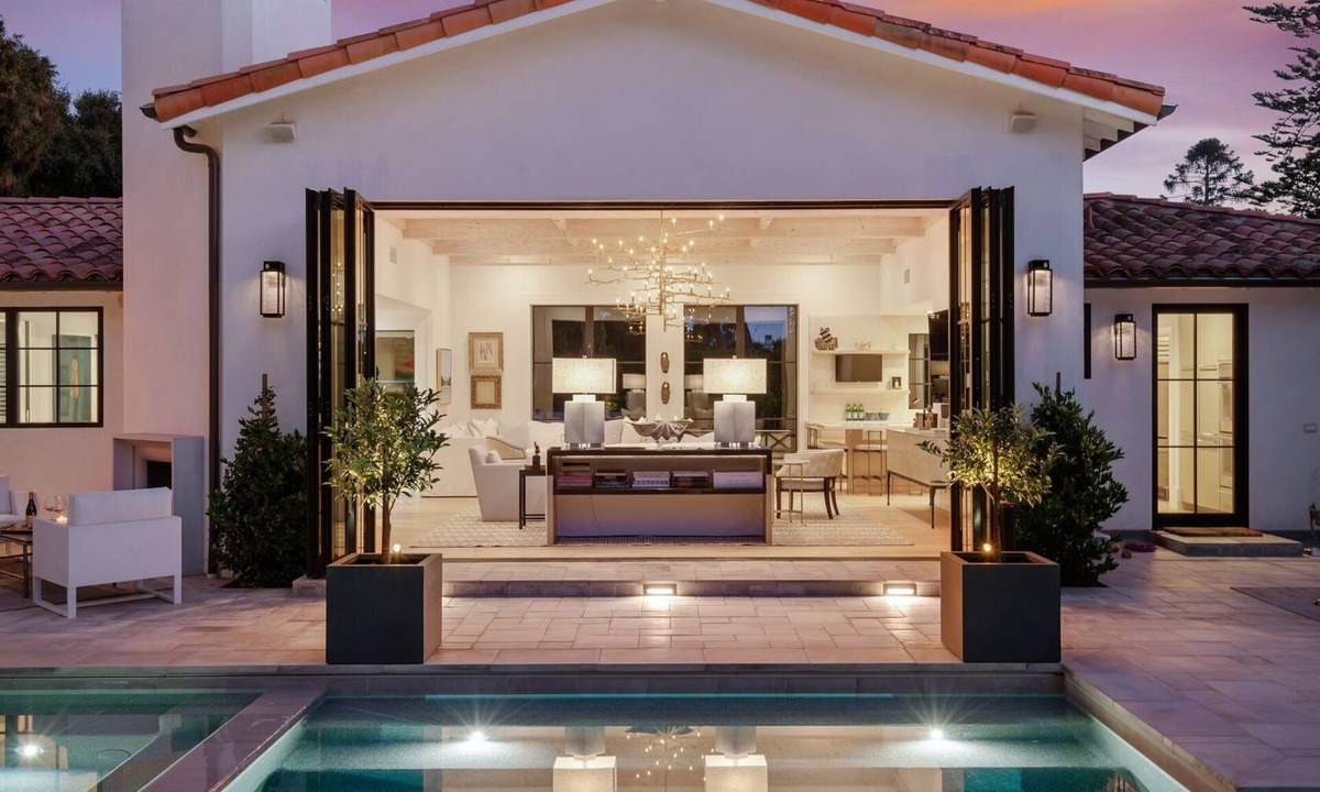 Hedgerow House | Casa de Calma: Stunning Montecito retreat with 4 beds, 4.5 baths, and private pool.
