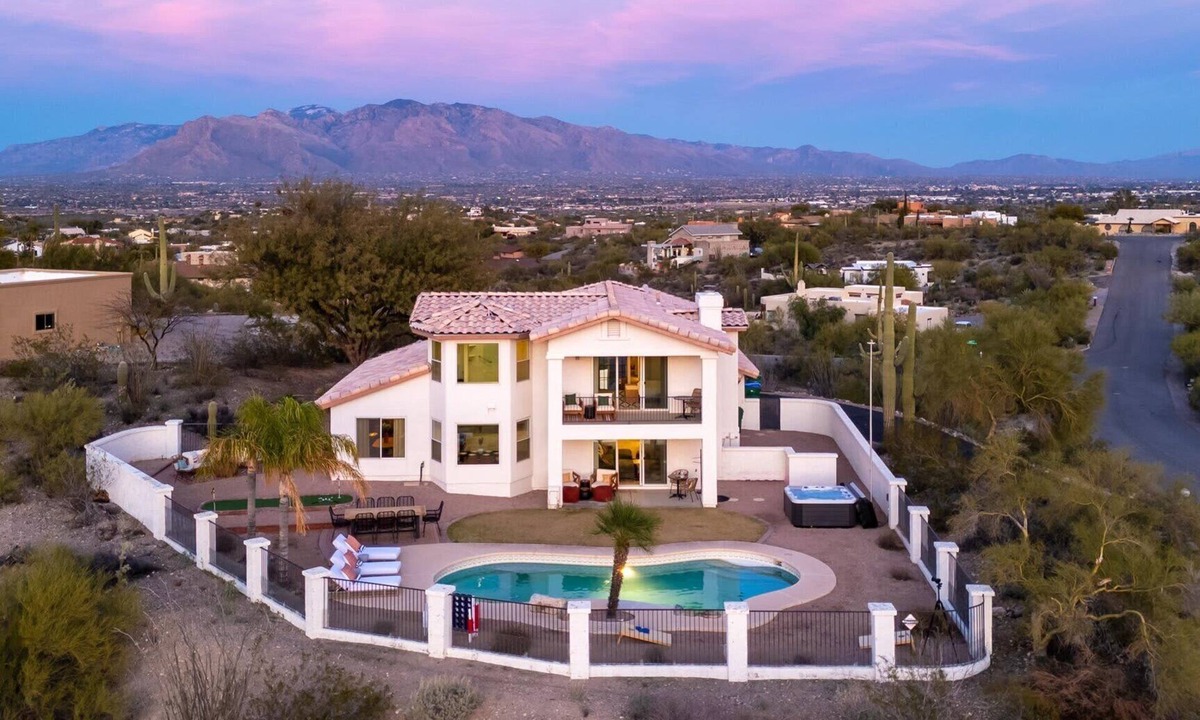 Rancho Del Cerro House | Casa de Oro: 360° Desert Views, Pool & Spa