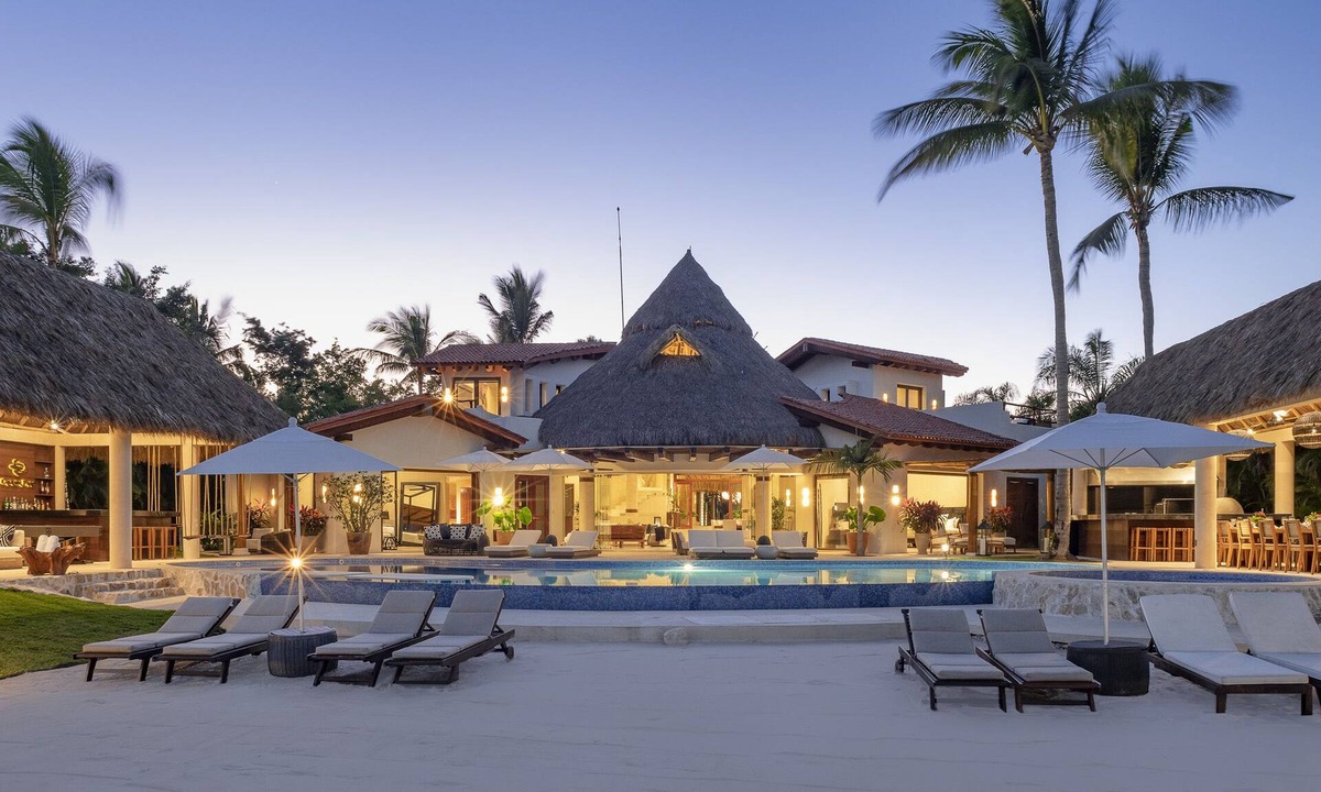 Punta de Mita Villa | Casa Del Faro! 18,000 SF Oceanfront Estate-Chef, Butlers & 20+ staff - In Gates
