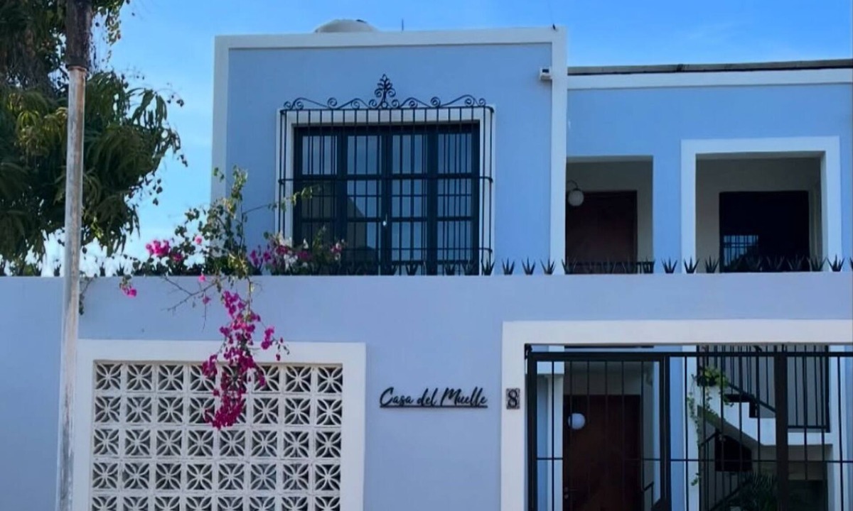 Centro Historico House | Casa del Muelle~Chic & Modern Home for 10