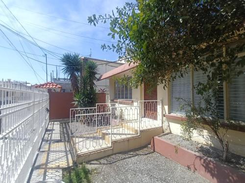 Linares House | Casa Emilio Carranza, Linares