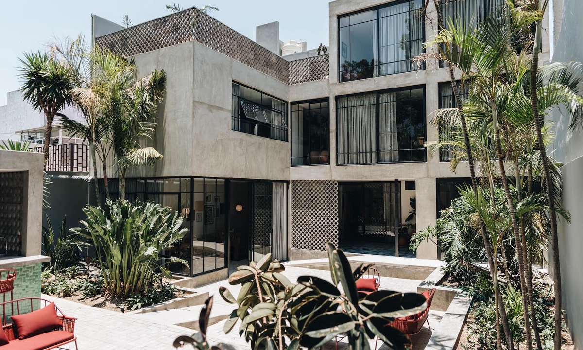 Chapalita House | Casa Ixaya by Barrio Mexico