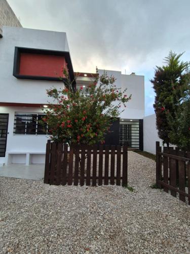 San Cristobal de las Casas House | Casa moderna con jardín - Ideal para familias