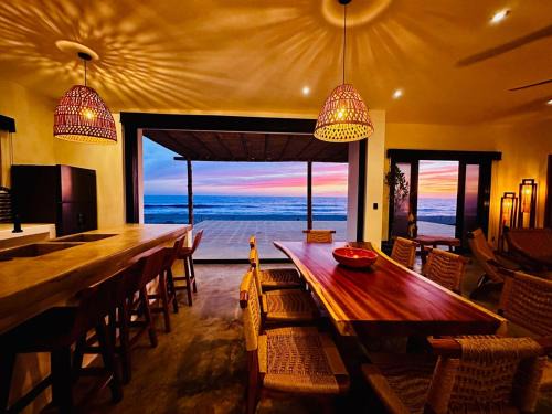 Cerritos Villa | Casa Magica - A Baja Sur Beachfront Oasis