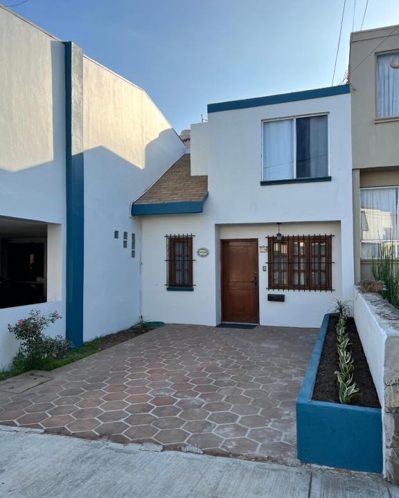 Carlos Pacheco I House | Casa Mediterraneo