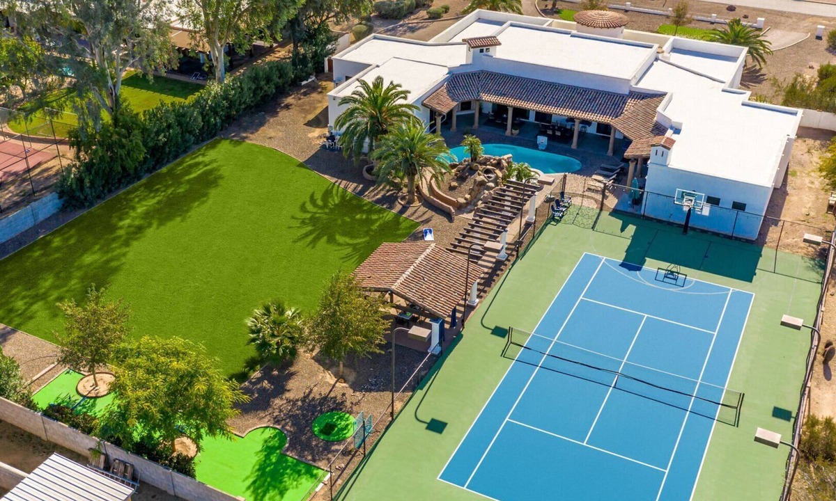 Casa Rica House | Casa Palacio - 8BR/9BA Mansion w/Pool, Spa, Water Slide & Tennis Court!