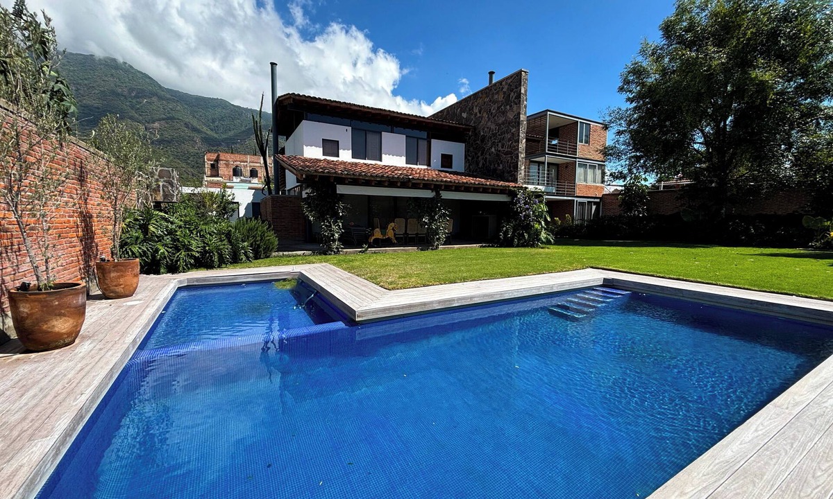San Juan Cosala House | Casa San Juan - A Refuge of Luxury and Serenity