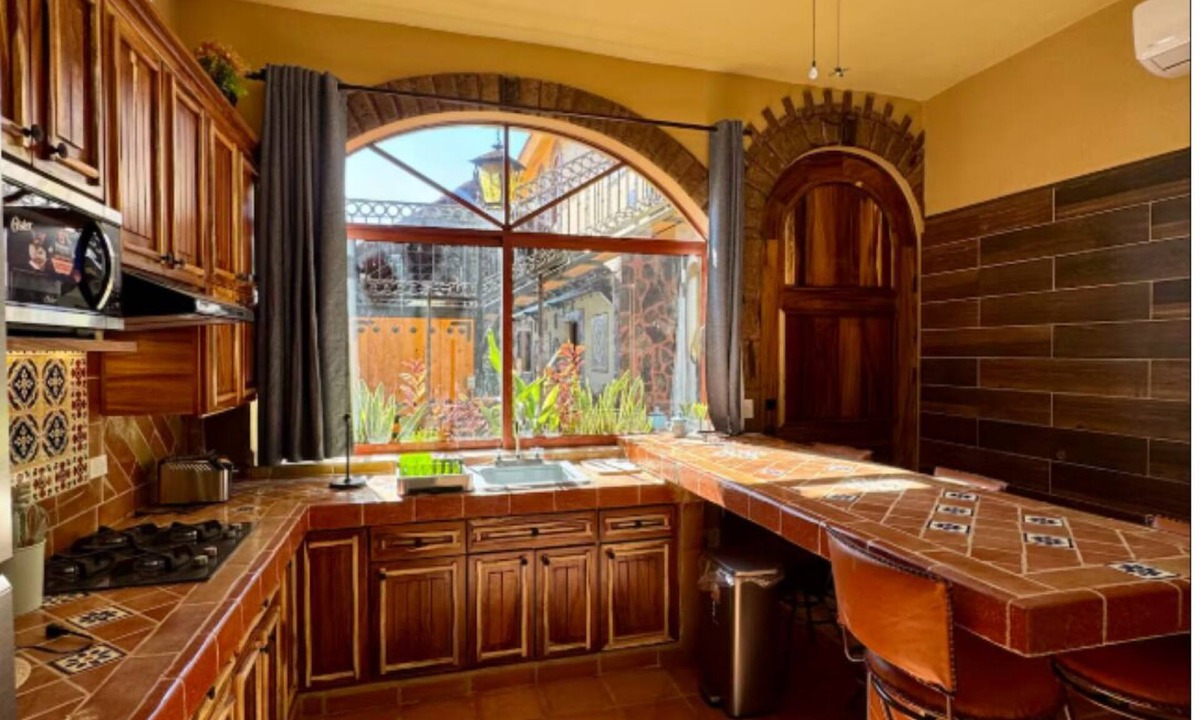 Loreto House | Casa Valentina - Guaju Suite - Just Downtown and Beach