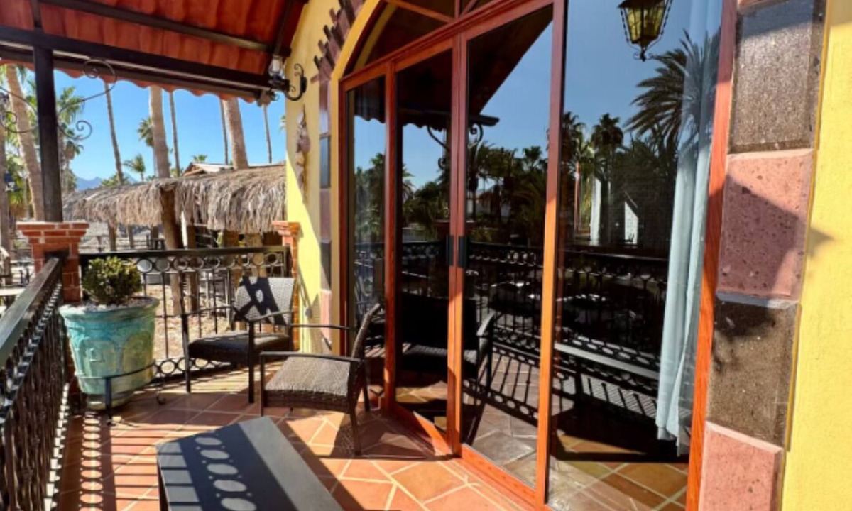 Loreto House | Casa Valentina - Tuna Suite - Right Downtown and Beach