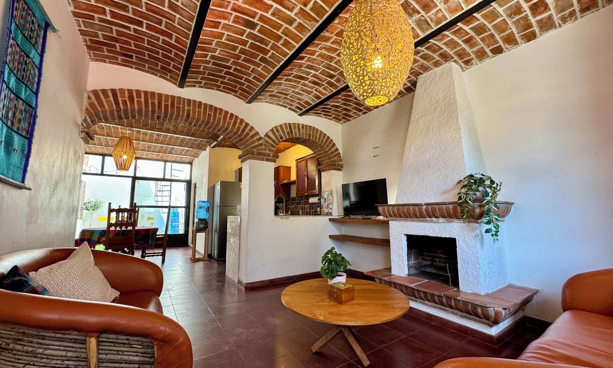 Ajijic House | Central Ajijic 3-Bedroom House, Near Everything!