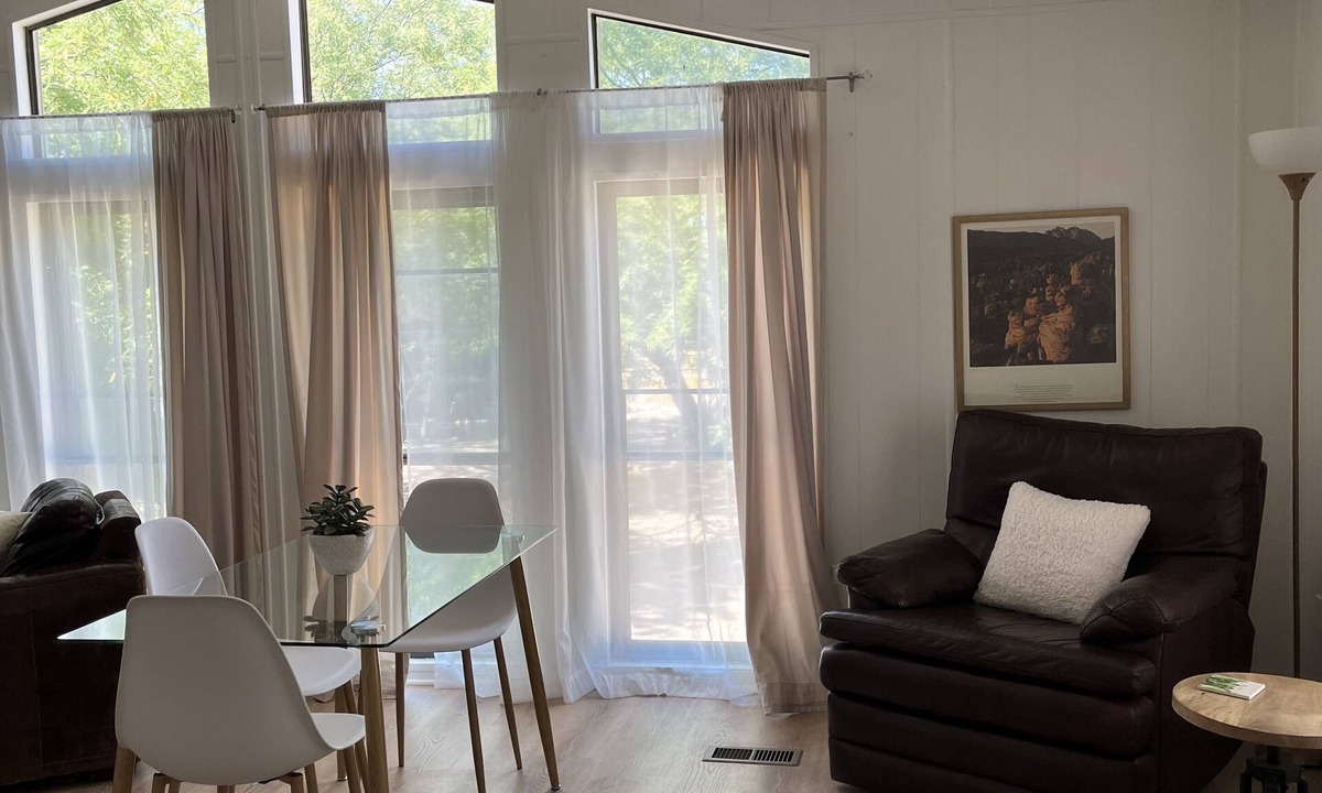 Campus Farm House | Centrally secluded, Urban Ranch Guesthouse, walk/bike to markets, dining & more!