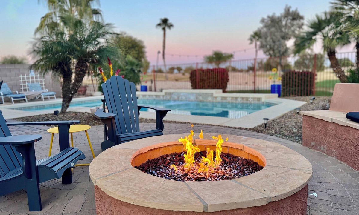 Springfield Lakes Reflection House | Chandler Oasis Pool, Golf Views & Fire Pit