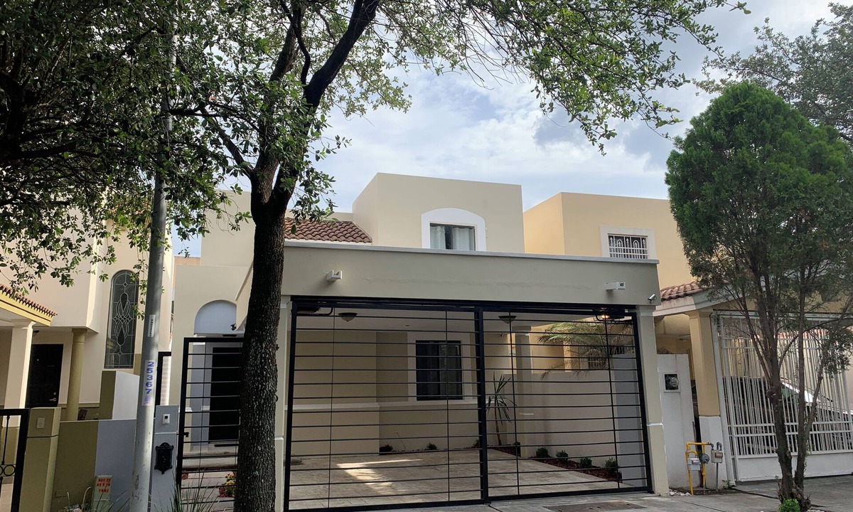 San Nicolas de los Garza House | Charming 3-bedroom house with WiFi, AC Gated Community San Nicolás de los Garza