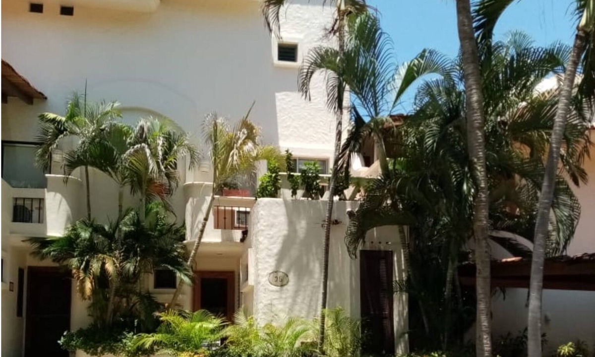 Ixtapa House | Charming, beautiful villa in front of the Marina Ixtapa. Walk 10 mins to beach