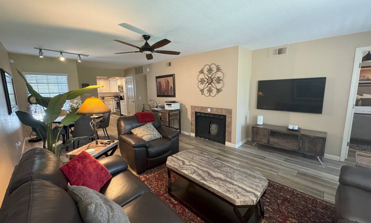 Tucson Condo | Charming condo in foothills with Amazing Golf Views and many personal touches