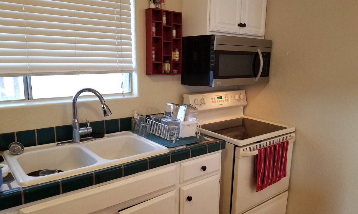 Azure Hills Estates Cottage | Charming private 1-bedroom Casita in Cave Creek with stunning views, AC and WiFi