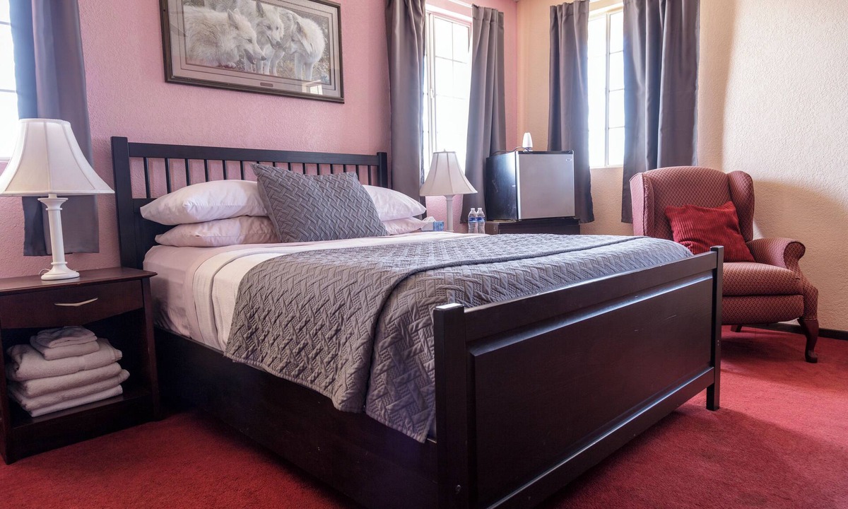 Ensenada Apartment | Chic 1-bedroom apartment with ocean views, sun bathing deck, pool in Ensenada.