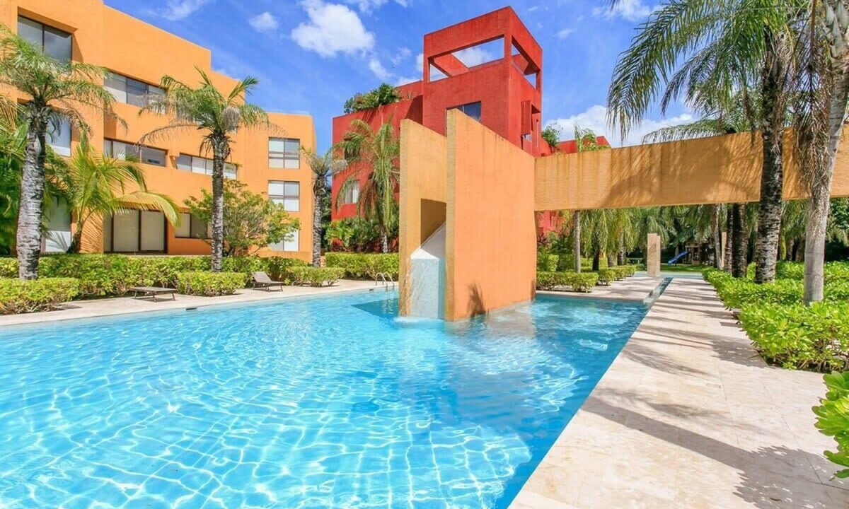 Playacar Fase II Condo | Chic Penthouse | Private Pool | Golf Views | Bikes