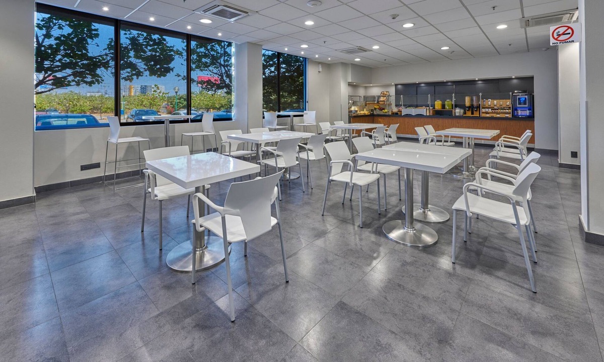 Irapuato Hotel | City Express by Marriott Irapuato Norte