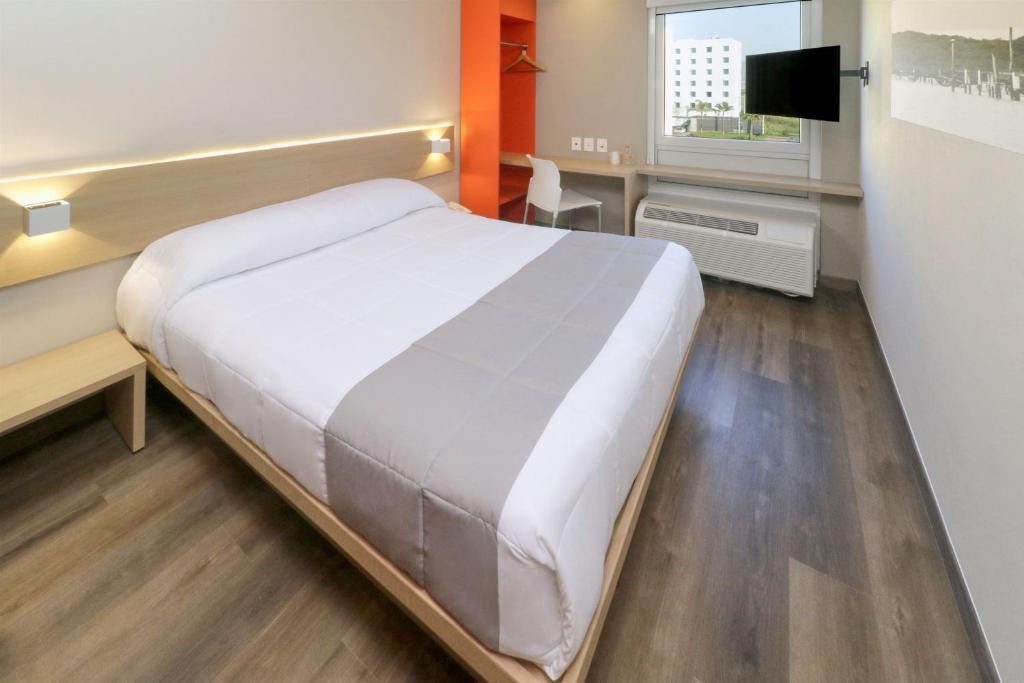 Tijuana Hotel | City Express Junior by Marriott Tijuana Otay