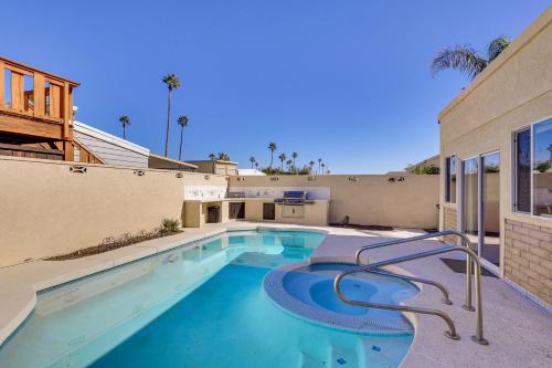 Yuma Corona House | Close to Golf! Snowbird Retreat w/Pool in Yuma