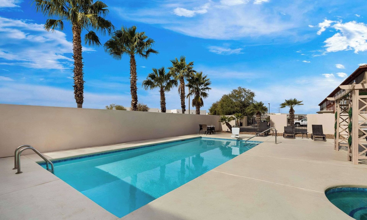 Tucson Hotel | Comfort Inn Tucson Central