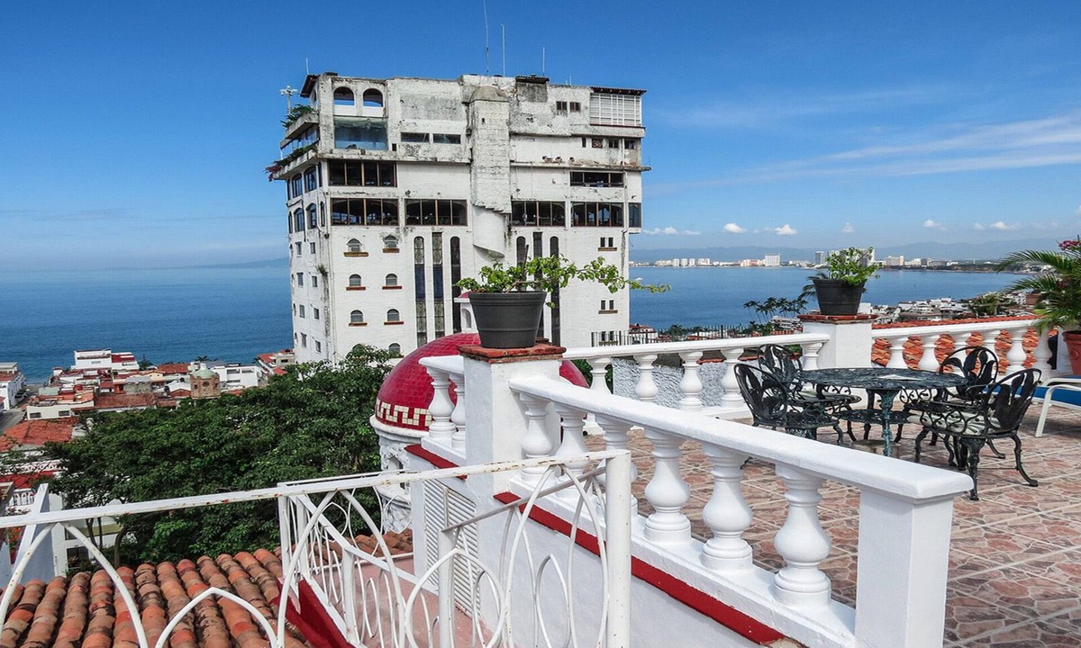 Downtown Puerto Vallarta Condo | Condo in old town Puerto Vallarta