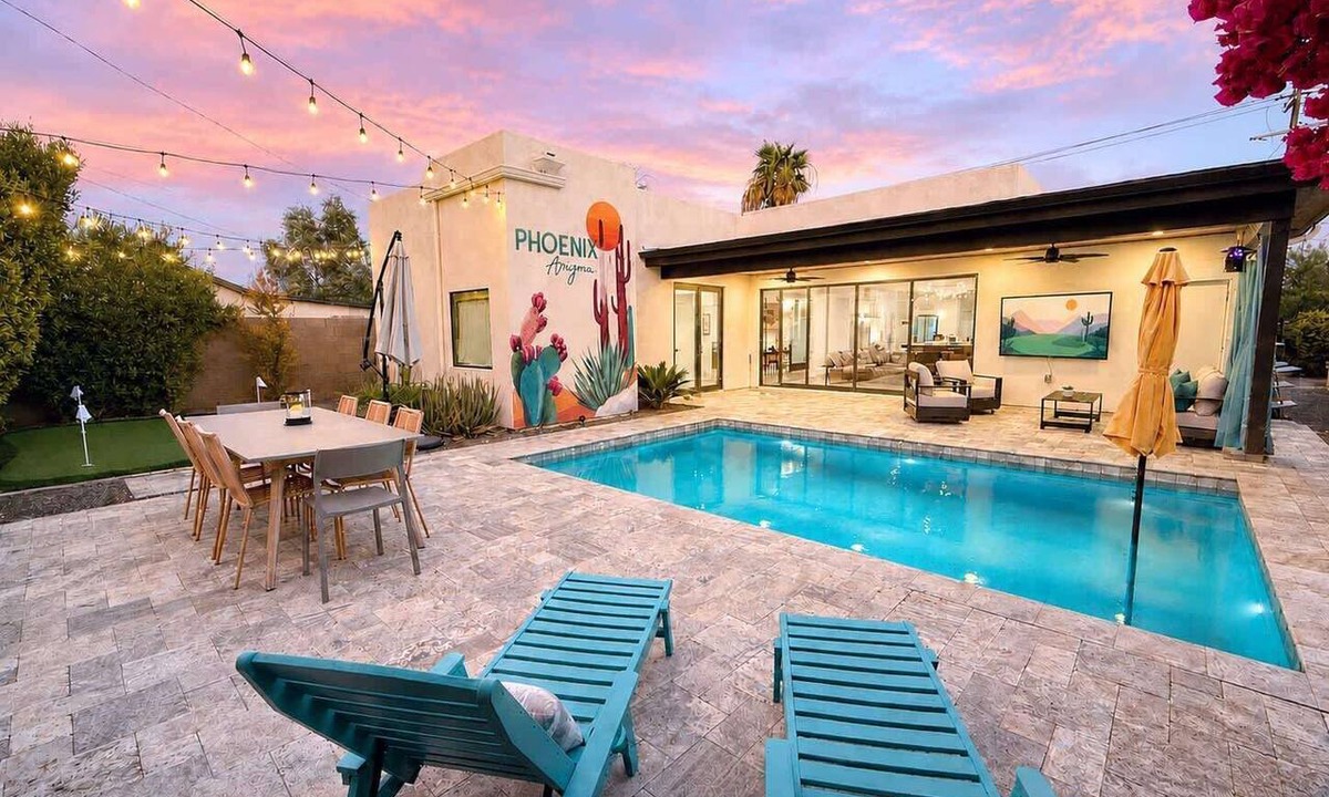 Encanto House | Coronado Designer Home | Pool | Walk to Dining