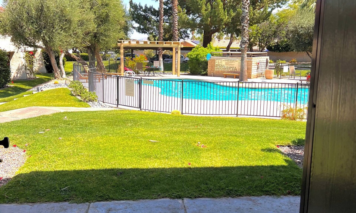 Racquet Club West Condo | Cozy 1-bedroom and 1 bath condo in fabulous Palm Springs
