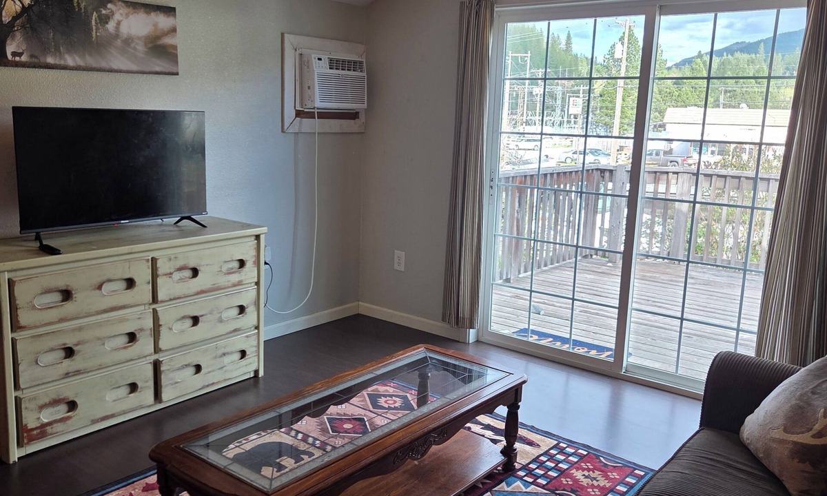 Pinehurst Apartment | Cozy 1-bedroom apartment in charming Pinehurst with room for a camping trailer
