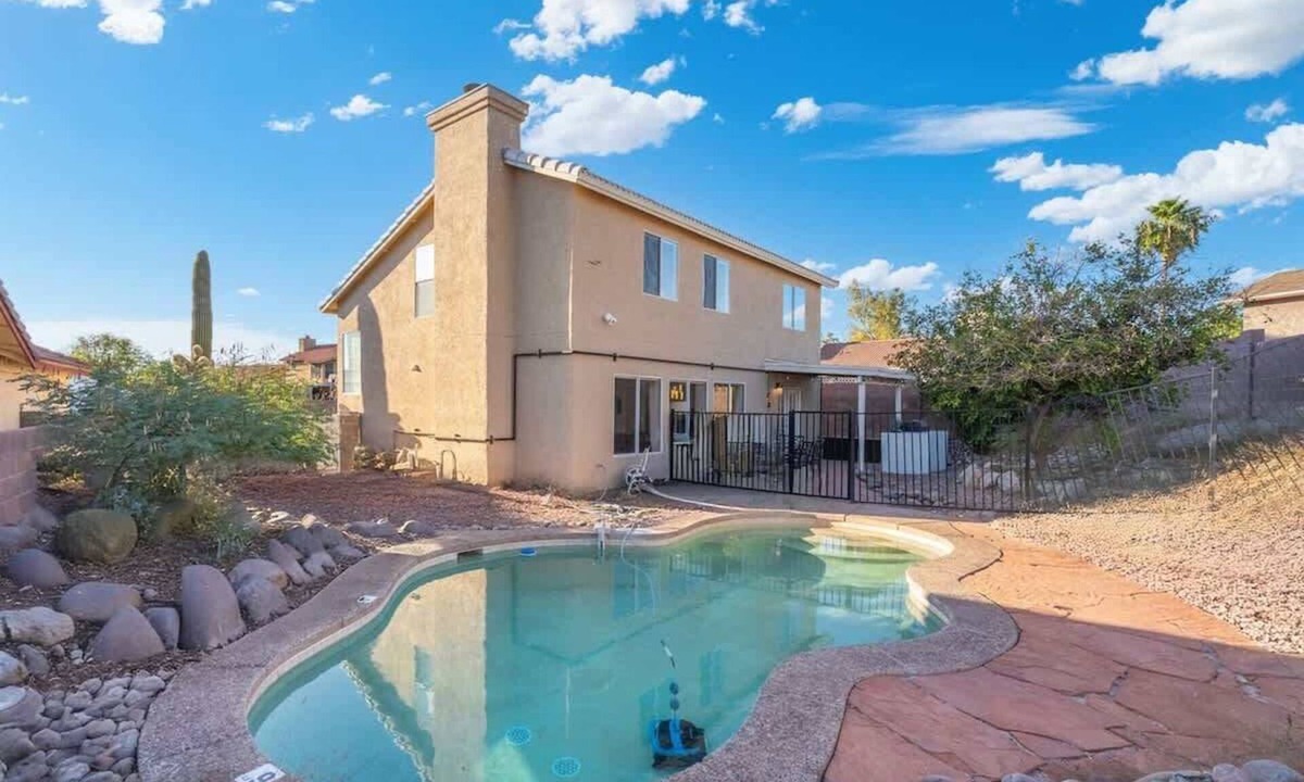 Tucson House | Cozy 3BR Escape, Poolside Grill & Chill Spot