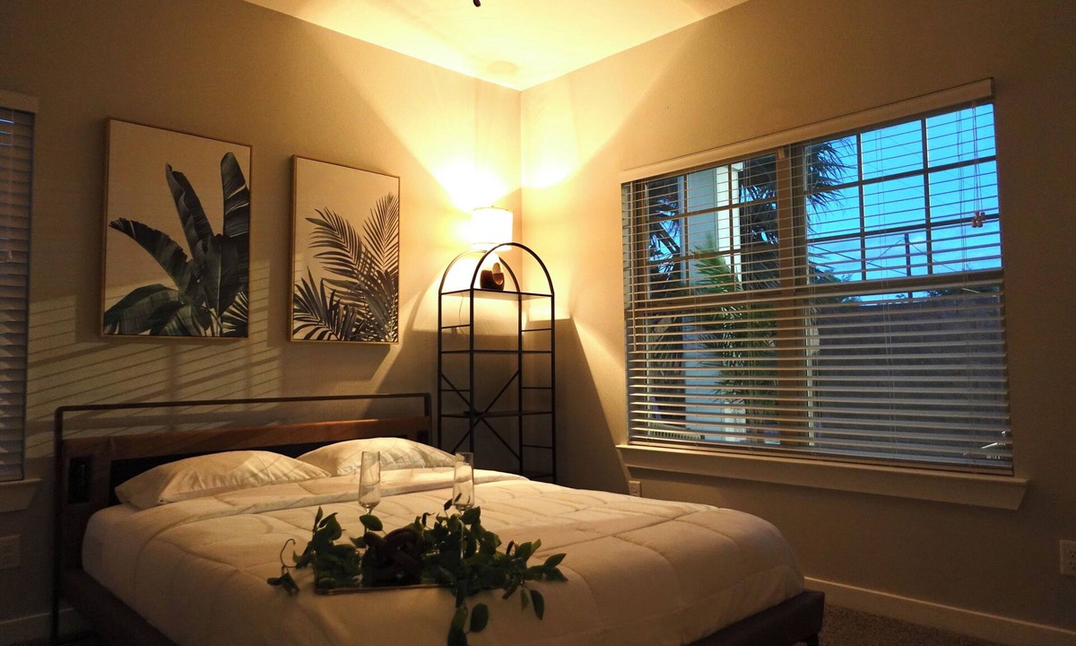 Edinburg Apartment | Cozy Apartment Pool Gym Gated Community