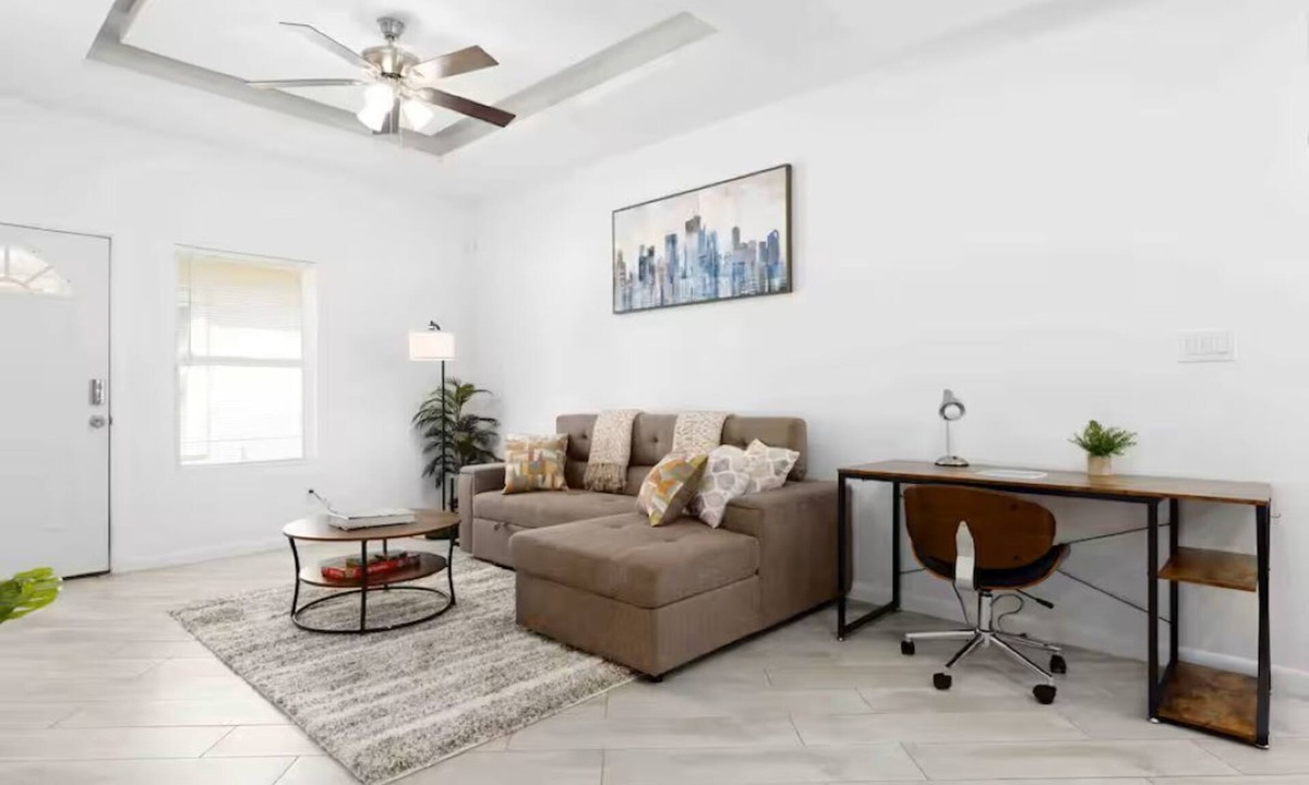 Edinburg Apartment | Cozy Cove Modern 2BR/2BA. Near Edinburg Hospital