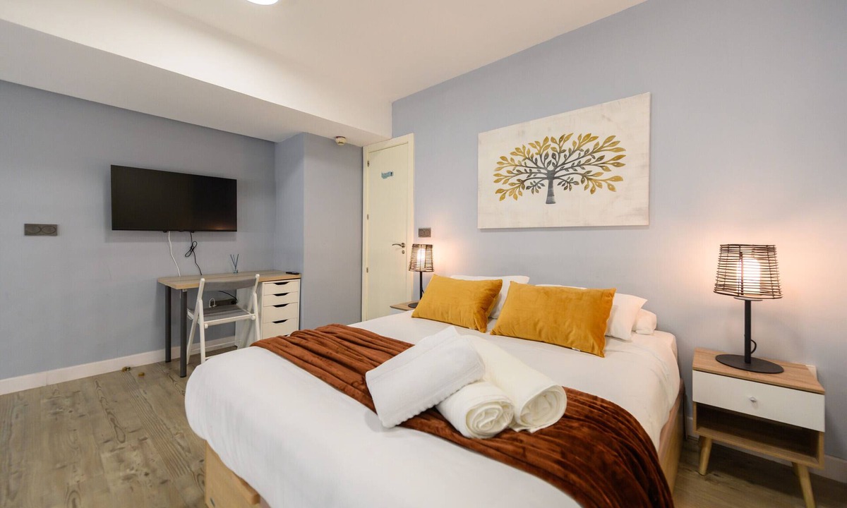 San Andres Apartment | Cozy Duplex with Open Kitchen and Private Suite in Madrid LDM11034