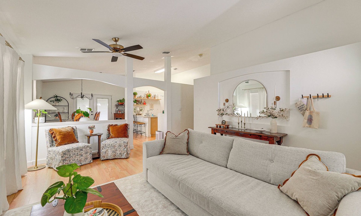 McAllen Cottage | Cozy House by Zinnia Park! Family Home in Mcallen