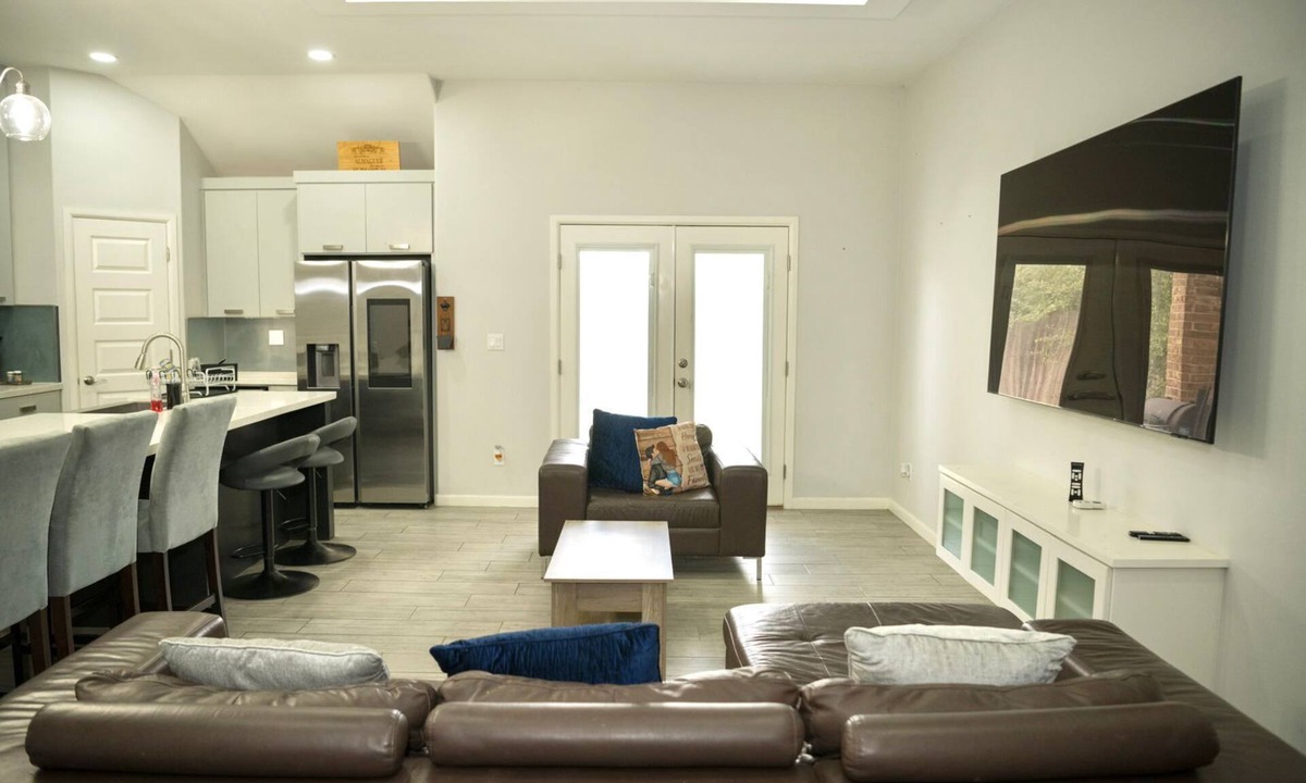 Edinburg House | Cozy & Modern 3BR House Edinburg, Texas