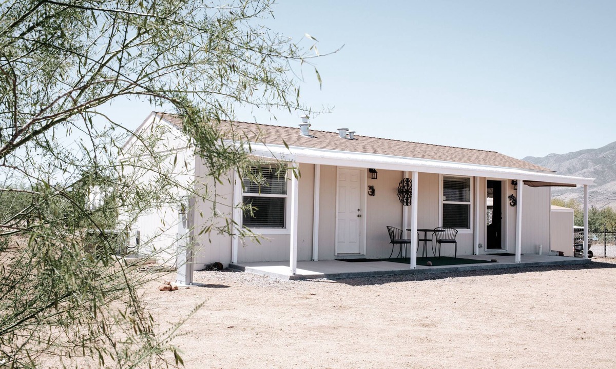 Tonto Basin House | Cozy, quiet getaway in the high desert, 10 miles to Roosevelt Lake
