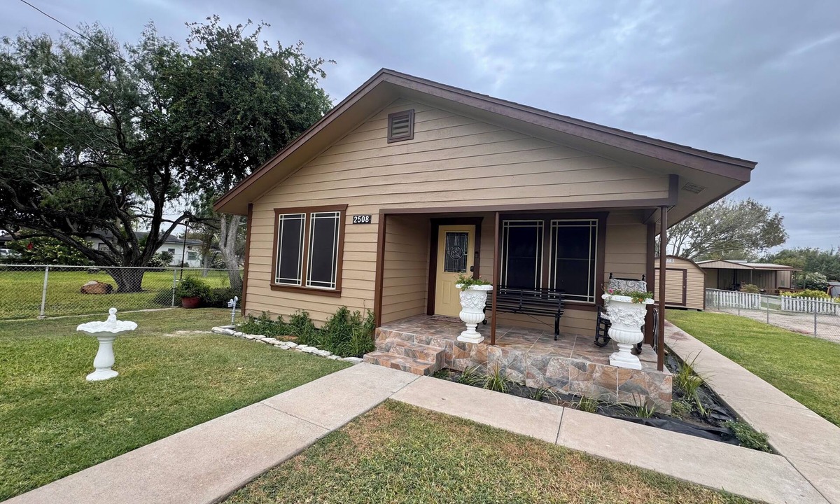McAllen House | Cozy Retreat with Gazebo, Grills & Large Backyard Near Airport & Mall